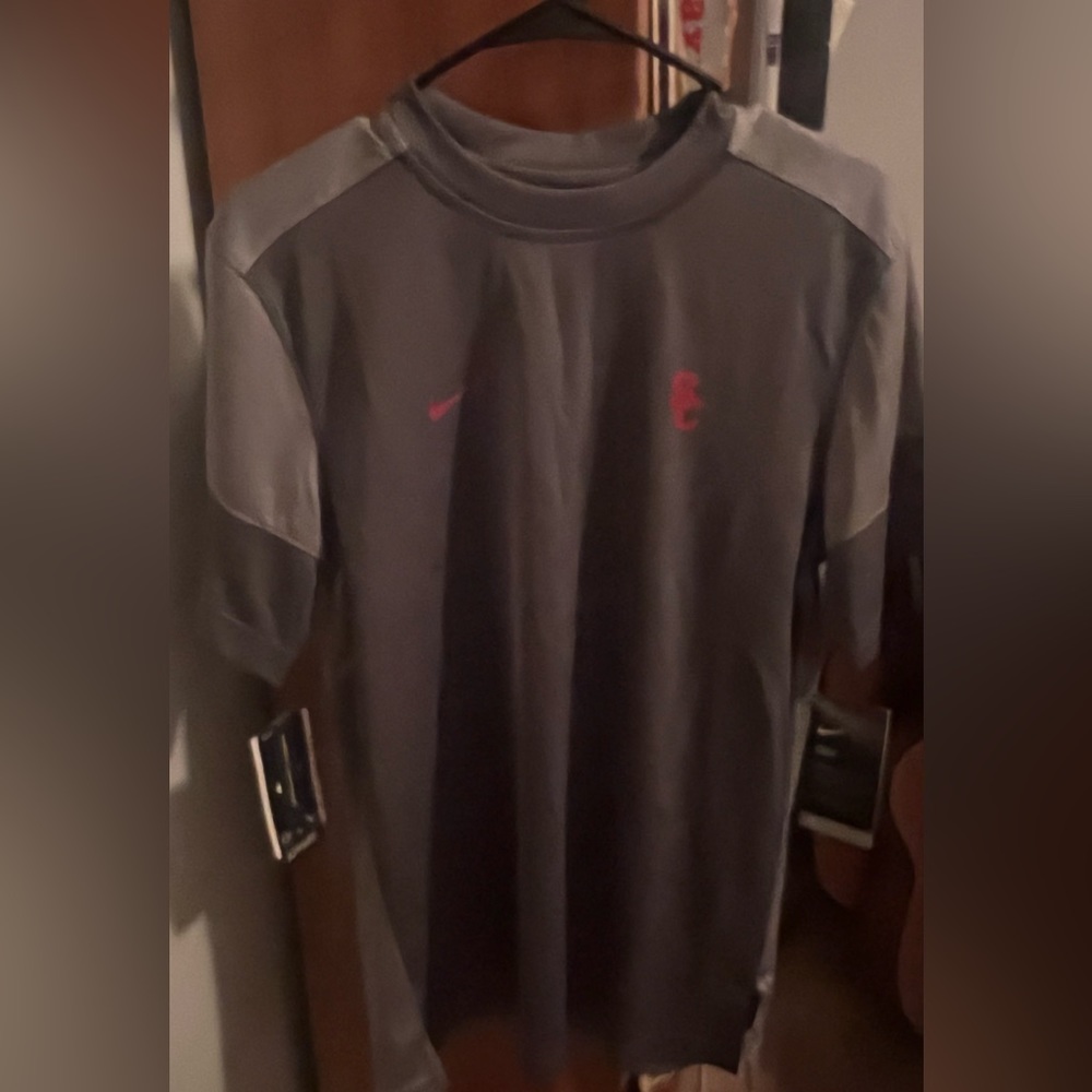 USC / Nike Dri- Fit Running shirt sz S